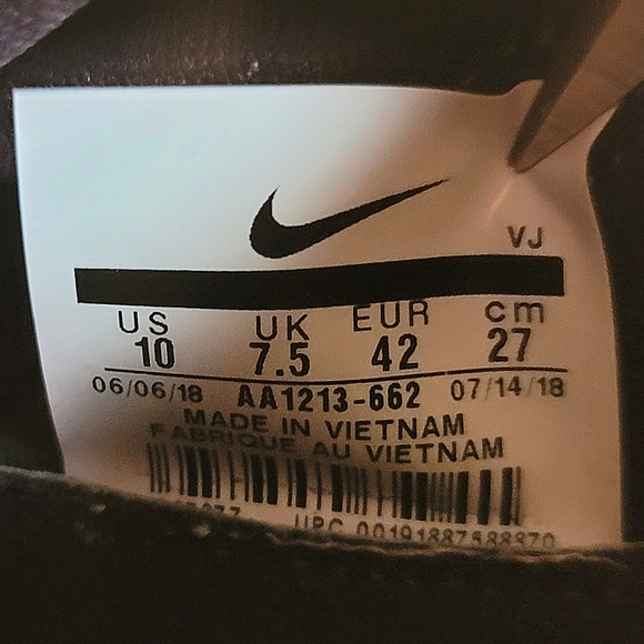 Nike Air Zoom Elevate Burgundy Ash AA1213-662 Women's Size 10 - Picture 15 of 15